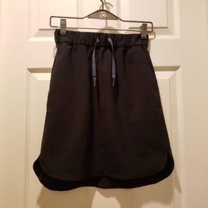 Lululemon on the fly skirt